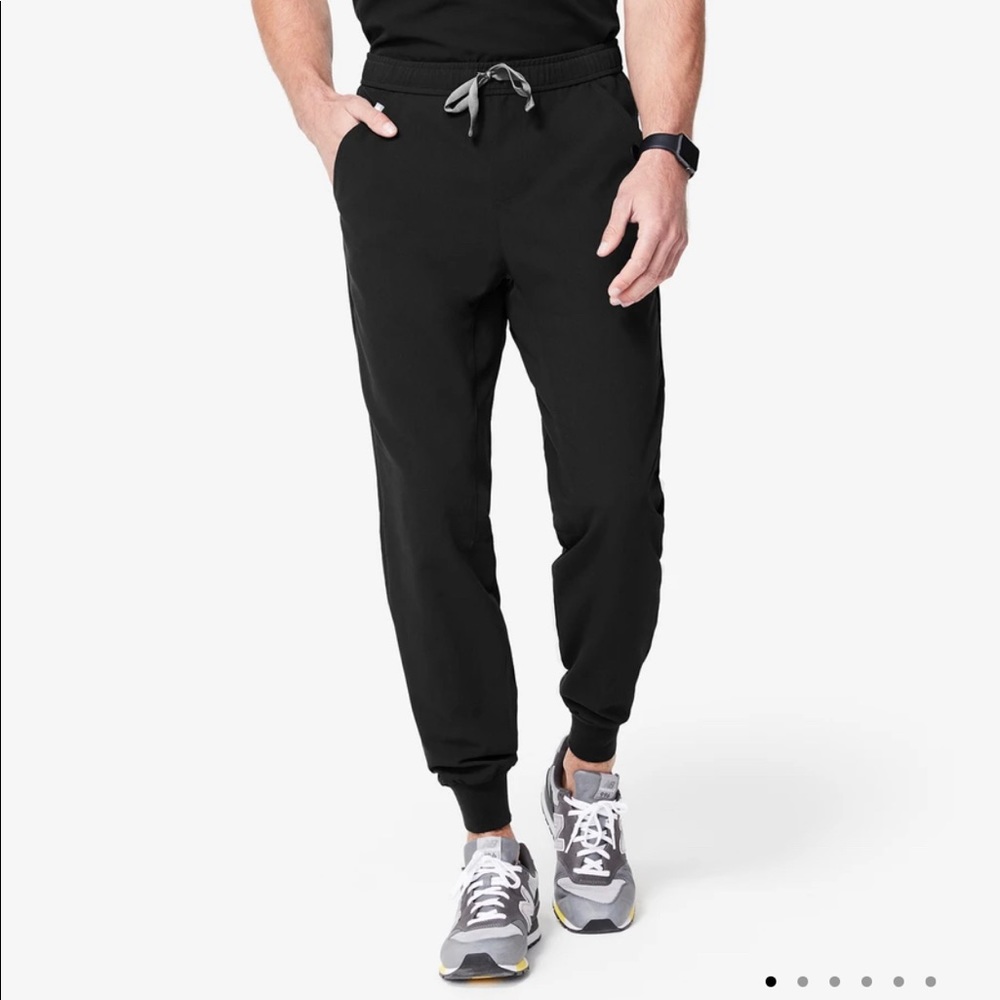 Lightly worn Black Figs tansen style jogger size small male